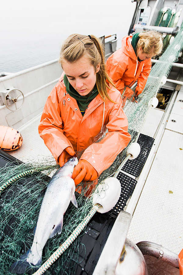 photo-salmon-sisters